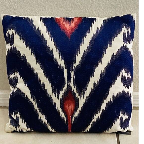 ECHO Designs Blue White Red Pillow w/ Insert 15" Square RARE Zip closure Abstrac - Picture 2 of 12